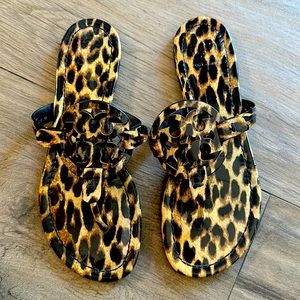 ❤️❤️TORY BURCH MILLER PATENT LEOPARD SIZE 7.5❤️❤️